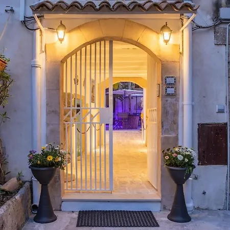 Casuzza Apartment *